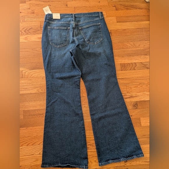 NWT U!iversal Thread High Rise Flare Jeans - Picture 7 of 7